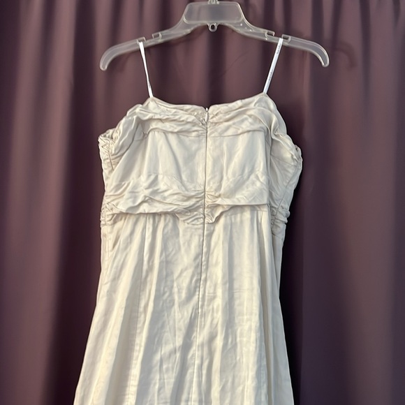 Nicole Miller HG0015 Wedding dress Metallic taffeta NWT  twist front veil 16 - Picture 6 of 16